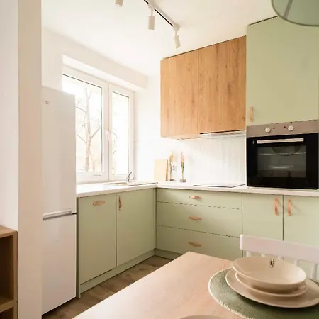 Apartament Kolejowa * Вроцлав